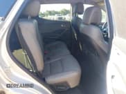 ✅ 2014 Hyundai Santa Fe • VIN: 5XYZUDLB4EG205418 • Lot: 43058157. Listed on IAAI with 137,818 mi. Free auction sales archive from the USA and detailed vehicle history report at DreamBid. Image 8.