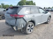 ✅ 2022 Nissan Rogue Platinum • VIN: JN8BT3DD8NW277681 • Lot: 42941397. Listed on IAAI with 32,913 mi. Free auction sales archive from the USA and detailed vehicle history report at DreamBid. Image 4.