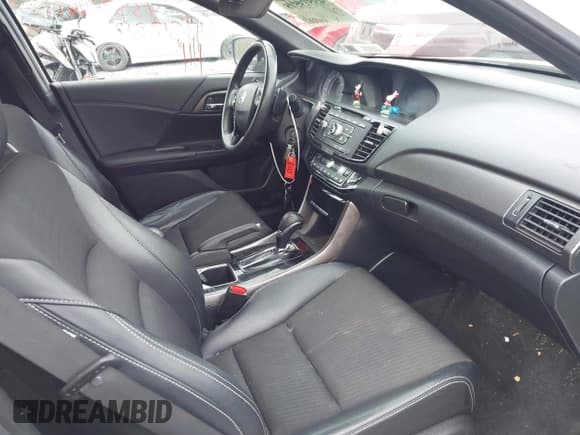 ✅ 2017 Honda Accord Sport • VIN: 1HGCR2F51HA066100 • Lot: 43595441. Listed on IAAI with 114,203 mi. Free auction sales archive from the USA and detailed vehicle history report at DreamBid. Image 5.