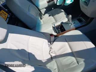 2011 Hyundai Azera Limited с VIN KMHFC4DF9BA518236, выставлен на аукционе IAAI как лот 42376258 с пробегом 138 132 миль миль и . История ставок и продаж доступна на DreamBid. Изображение 5.