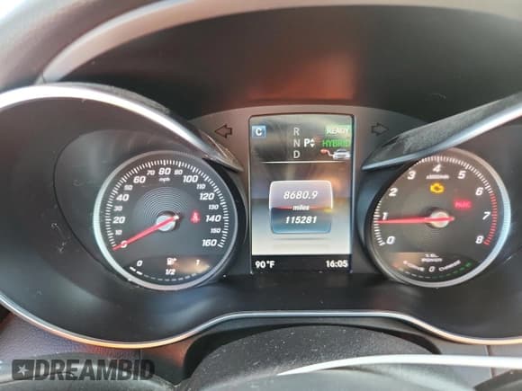 ✅ 2018 Mercedes-Benz C 350e • VIN: 55SWF4HB1JU240634 • Лот: 85952735. Опубликован ранее на Copart с пробегом 115 281 миль. Бесплатный доступ к архиву аукционных продаж из США и подробный отчёт об истории автомобиля на DreamBid. Изображение 9.