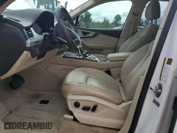 ✅ 2018 Audi Q7 Premium Plus • VIN: WA1LHAF71JD005244 • Lot: 85269145. Listed on Copart with 98,036 mi. Free auction sales archive from the USA and detailed vehicle history report at DreamBid. Image 7.