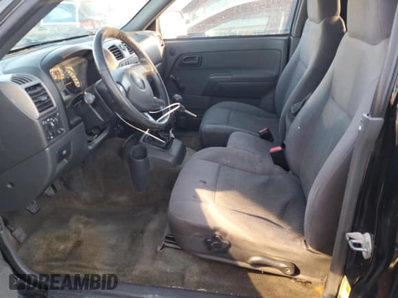 ✅ 2006 Chevrolet Colorado 2LT • VIN: 1GCDT146868301557 • Lot: 92936995. Wystawiony na Copart z przebiegiem Nie podano. Bezpłatny archiwum sprzedaży aukcyjnych z USA i szczegółowy raport historii pojazdu na DreamBid. Zdjęcie 7.