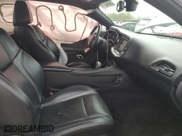 ✅ 2018 Dodge Challenger GT • VIN: 2C3CDZGG5JH322871 • Lot: 50640273. Wystawiony na Copart z przebiegiem 31 292 mil. Bezpłatny archiwum sprzedaży aukcyjnych z USA i szczegółowy raport historii pojazdu na DreamBid. Zdjęcie 7.