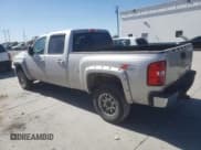 ✅ 2009 Chevrolet Silverado 2500HD Work Truck • VIN: 1GCHK43649F159022 • Lot: 72765094. Wystawiony na Copart z przebiegiem 200 652 mil. Bezpłatny archiwum sprzedaży aukcyjnych z USA i szczegółowy raport historii pojazdu na DreamBid. Zdjęcie 2.