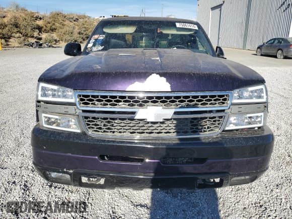 ✅ 2005 Chevrolet Silverado 1500 • VIN: 2GCFC13T251325270 • Лот: 75061414. Опубликован ранее на Copart с пробегом Не указан. Бесплатный доступ к архиву аукционных продаж из США и подробный отчёт об истории автомобиля на DreamBid. Изображение 5.