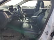 ✅ 2018 Jeep Cherokee Limited • VIN: 1C4PJMDB2JD599279 • Лот: 71830635. Опубликован ранее на Copart с пробегом 93 426 миль. Бесплатный доступ к архиву аукционных продаж из США и подробный отчёт об истории автомобиля на DreamBid. Изображение 7.