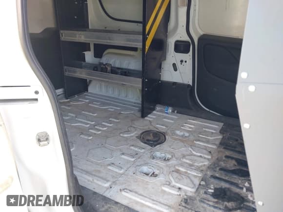 ✅ 2022 Ram ProMaster City Cargo Tradesman • VIN: ZFBHRFABXN6W17327 • Lot: 42653624. Wystawiony na IAAI z przebiegiem 53 966 mil. Bezpłatny archiwum sprzedaży aukcyjnych z USA i szczegółowy raport historii pojazdu na DreamBid. Zdjęcie 8.