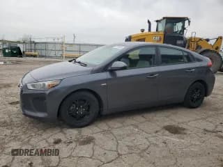 ✅ 2017 Hyundai Ioniq Blue • VIN: KMHC65LC2HU047061 • Lot: 51513465. Wystawiony na Copart z przebiegiem 106 466 mil. Bezpłatny archiwum sprzedaży aukcyjnych z USA i szczegółowy raport historii pojazdu na DreamBid. Zdjęcie 1.