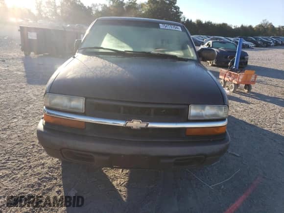 1999 Chevrolet S-10 LS with VIN 1GCCS1442XK120861, listed as a Copart auction lot 75468704 with 214,472 mi miles and Clean title. Bid and sale history available at DreamBid. Image 5.