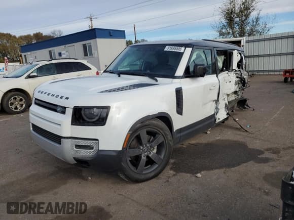 ✅ 2024 Land Rover Defender S • VIN: SALEJ7EXXR2284281 • Лот: 91698805. Опубликован ранее на Copart с пробегом 28 396 миль. Бесплатный доступ к архиву аукционных продаж из США и подробный отчёт об истории автомобиля на DreamBid. Изображение 1.