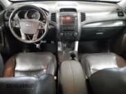 ✅ 2011 Kia Sorento SX • VIN: 5XYKW4A22BG129417 • Lot: 91452095. Listed on Copart with 198,914 mi. Free auction sales archive from the USA and detailed vehicle history report at DreamBid. Image 8.