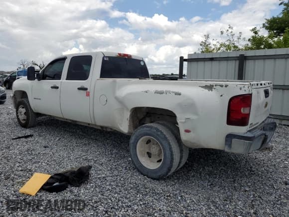 ✅ 2013 Chevrolet Silverado 1500 • VIN: 1GC4CZCG6DF221868 • Лот: 63277495. Опубликован ранее на Copart с пробегом 271 694 миль. Бесплатный доступ к архиву аукционных продаж из США и подробный отчёт об истории автомобиля на DreamBid. Изображение 2.