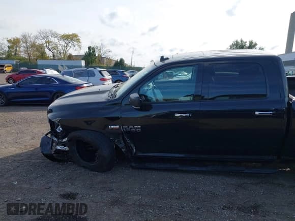 ✅ 2016 Ram 1500 Big Horn • VIN: 3C6RR7LT5GG240556 • Лот: 43556174. Опубликован ранее на IAAI с пробегом 164 174 миль. Бесплатный доступ к архиву аукционных продаж из США и подробный отчёт об истории автомобиля на DreamBid. Изображение 6.