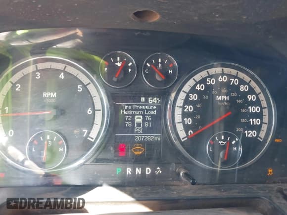 ✅ 2012 Ram 2500 ST • VIN: 3C6TD5CT6CG290580 • Lot: 41755239. Wystawiony na IAAI z przebiegiem 207 282 mil. Bezpłatny archiwum sprzedaży aukcyjnych z USA i szczegółowy raport historii pojazdu na DreamBid. Zdjęcie 7.