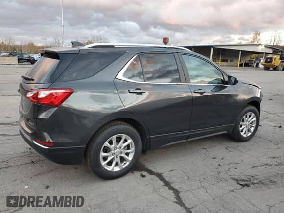 2021 Chevrolet Equinox LT with VIN 2GNAXUEV9M6132027, listed as a Copart auction lot 82780455 with 35,471 mi miles and Salvage title. Bid and sale history available at DreamBid. Image 3.