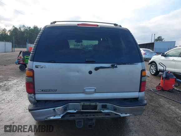 ✅ 2006 Chevrolet Tahoe LS • VIN: 1GNEC13Z16J103287 • Лот: 41570687. Опубликован ранее на IAAI с пробегом 275 178 миль. Бесплатный доступ к архиву аукционных продаж из США и подробный отчёт об истории автомобиля на DreamBid. Изображение 17.