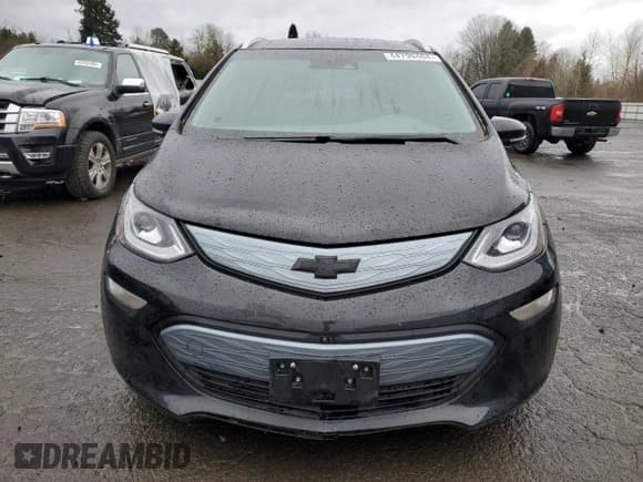 ✅ 2017 Chevrolet Bolt EV Premier • VIN: 1G1FX6S08H4170223 • Лот: 44790404. Опубликован ранее на Copart с пробегом 61 398 миль. Бесплатный доступ к архиву аукционных продаж из США и подробный отчёт об истории автомобиля на DreamBid. Изображение 5.