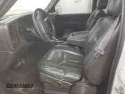 ✅ 2005 Chevrolet Silverado 1500 Z71 • VIN: 2GCEK13T651134857 • Лот: 82907694. Опубликован ранее на Copart с пробегом 176 023 миль. Бесплатный доступ к архиву аукционных продаж из США и подробный отчёт об истории автомобиля на DreamBid. Изображение 7.