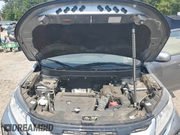 ✅ 2020 Mitsubishi Outlander ES • VIN: JA4AR3AU5LU024296 • Lot: 67610205. Listed on Copart with 101,812 mi. Free auction sales archive from the USA and detailed vehicle history report at DreamBid. Image 12.