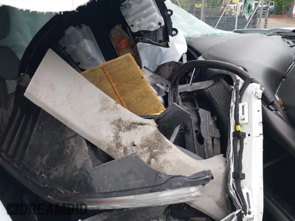 ✅ 2018 GMC Acadia SLT • VIN: 1GKKNMLS5JZ246851 • Lot: 42214757. Listed on IAAI with 66,224 mi. Free auction sales archive from the USA and detailed vehicle history report at DreamBid. Image 5.