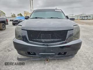 ✅ 2010 Cadillac Escalade ESV Luxury • VIN: 1GYUKHEF2AR178538 • Lot: 95343435. Listed on Copart with 318,089 mi. Free auction sales archive from the USA and detailed vehicle history report at DreamBid. Image 5.