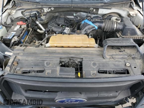 ✅ 2015 Ford F-150 XL • VIN: 1FTMF1C84FKD61638 • Lot: 66534645. Listed on Copart with 199,463 mi. Free auction sales archive from the USA and detailed vehicle history report at DreamBid. Image 11.