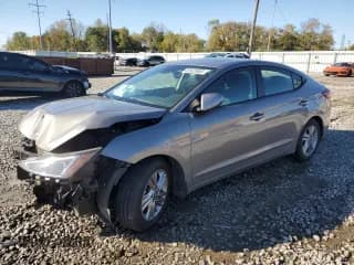 ✅ 2020 Hyundai Elantra Value Edition • VIN: KMHD84LF8LU105217 • Lot: 82628985. Listed on Copart with 11,653 mi. Free auction sales archive from the USA and detailed vehicle history report at DreamBid. Image 1.