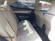 ✅ 2014 Toyota Corolla L • VIN: 5YFBURHE2EP110286 • Lot: 42996010. Wystawiony na IAAI z przebiegiem 126 816 mil. Bezpłatny archiwum sprzedaży aukcyjnych z USA i szczegółowy raport historii pojazdu na DreamBid. Zdjęcie 8.