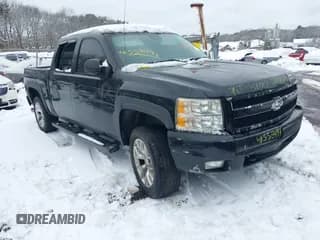 ✅ 2007 Chevrolet Silverado 1500 LTZ • VIN: 2GCEK13M771531683 • Lot: 41558991. Wystawiony na IAAI z przebiegiem Nie podano. Bezpłatny archiwum sprzedaży aukcyjnych z USA i szczegółowy raport historii pojazdu na DreamBid. Zdjęcie 1.