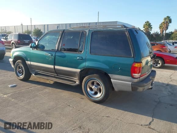 ✅ 1998 Mercury Mountaineer • VIN: 4M2ZU52P5WUJ27535 • Lot: 43847434. Listed on IAAI with 186,479 mi. Free auction sales archive from the USA and detailed vehicle history report at DreamBid. Image 3.
