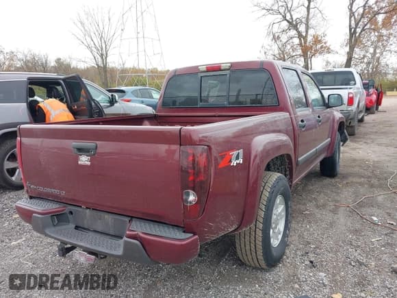 ✅ 2008 Chevrolet Colorado 2LT • VIN: 1GCDT13E888107929 • Lot: 43673128. Listed on IAAI with 176,503 mi. Free auction sales archive from the USA and detailed vehicle history report at DreamBid. Image 4.
