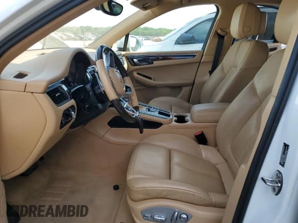 ✅ 2015 Porsche Macan S • VIN: WP1AB2A5XFLB62437 • Lot: 52803455. Wystawiony na Copart z przebiegiem 69 954 mil. Bezpłatny archiwum sprzedaży aukcyjnych z USA i szczegółowy raport historii pojazdu na DreamBid. Zdjęcie 7.