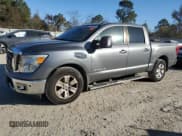 ✅ 2017 Nissan Titan SL • VIN: 1N6AA1E67HN504934 • Lot: 92102825. Wystawiony na Copart z przebiegiem Nie podano. Bezpłatny archiwum sprzedaży aukcyjnych z USA i szczegółowy raport historii pojazdu na DreamBid. Zdjęcie 1.