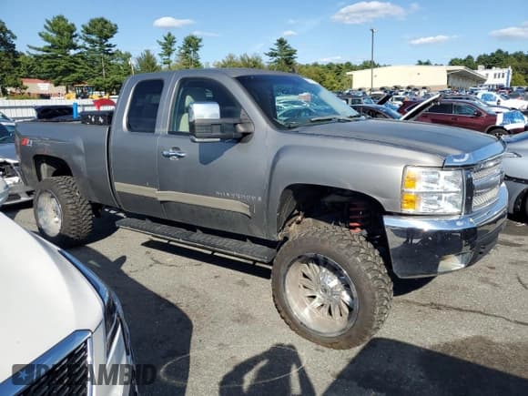 ✅ 2007 Chevrolet Silverado 1500 1LT • VIN: 1GCEK19087Z519540 • Lot: 80051645. Listed on Copart with 203,866 mi. Free auction sales archive from the USA and detailed vehicle history report at DreamBid. Image 4.