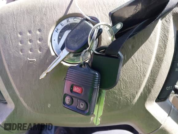 2006 Mercury Mariner Luxury z VIN 4M2YU56186DJ00220, wystawiony jako IAAI lot #42174056 z przebiegiem 208 820 mil mil oraz . Historia ofert i sprzedaży dostępna na DreamBid. Obrazek 11.