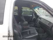 ✅ 2012 Chevrolet Tahoe Commercial • VIN: 1GNLC2E02CR322901 • Lot: 42679887. Wystawiony na IAAI z przebiegiem 251 794 mil. Bezpłatny archiwum sprzedaży aukcyjnych z USA i szczegółowy raport historii pojazdu na DreamBid. Zdjęcie 5.