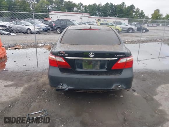 ✅ 2010 Lexus LS 460 • VIN: JTHBL5EF6A5097363 • Lot: 43026073. Listed on IAAI with Not provided. Free auction sales archive from the USA and detailed vehicle history report at DreamBid. Image 15.