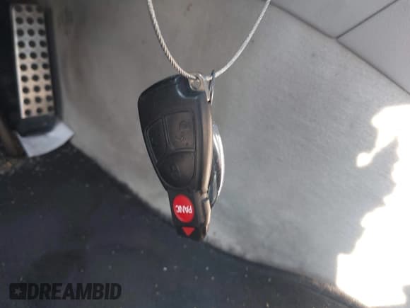 ✅ 2006 Mercedes-Benz C 230 Sport • VIN: WDBRF52H96A890229 • Lot: 42589310. Listed on IAAI with 236,130 mi. Free auction sales archive from the USA and detailed vehicle history report at DreamBid. Image 10.