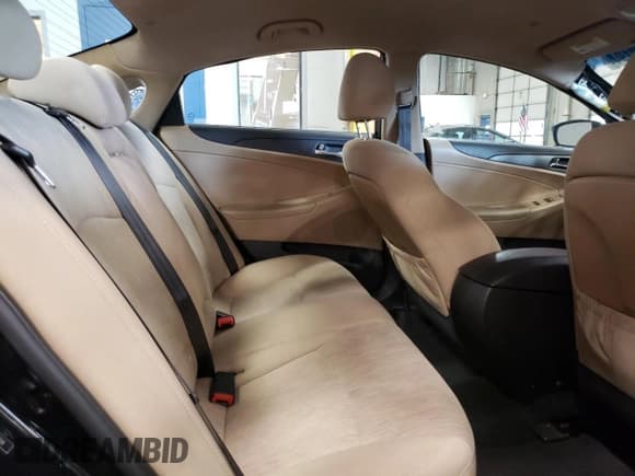 ✅ 2012 Hyundai Sonata GLS • VIN: 5NPEB4AC4CH347659 • Lot: 70049194. Listed on Copart with 162,118 mi. Free auction sales archive from the USA and detailed vehicle history report at DreamBid. Image 10.