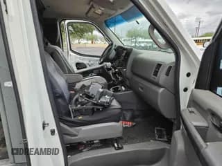 ✅ 2015 Nissan NV SV • VIN: 1N6BF0KL6FN809302 • Lot: 43923292. Listed on IAAI with 185,121 mi. Free auction sales archive from the USA and detailed vehicle history report at DreamBid. Image 1.