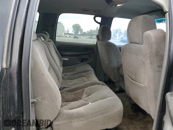 ✅ 2003 Chevrolet Suburban LS • VIN: 3GNEC16T43G296118 • Лот: 54633345. Опубликован ранее на Copart с пробегом 143 091 миль. Бесплатный доступ к архиву аукционных продаж из США и подробный отчёт об истории автомобиля на DreamBid. Изображение 11.