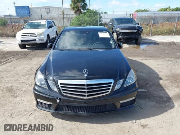 ✅ 2012 Mercedes-Benz E 63 AMG • VIN: WDDHF7EB8CA590294 • Lot: 43846252. Wystawiony na IAAI z przebiegiem 85 412 mil. Bezpłatny archiwum sprzedaży aukcyjnych z USA i szczegółowy raport historii pojazdu na DreamBid. Zdjęcie 6.