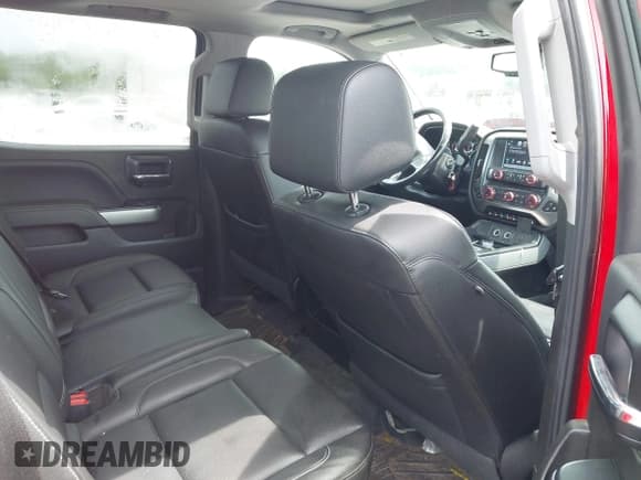 ✅ 2018 Chevrolet Silverado 1500 LTZ • VIN: 3GCUKSEC3JG271139 • Lot: 42497438. Wystawiony na IAAI z przebiegiem 141 324 mil. Bezpłatny archiwum sprzedaży aukcyjnych z USA i szczegółowy raport historii pojazdu na DreamBid. Zdjęcie 8.