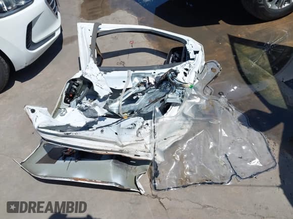 ✅ 2014 Chevrolet Express Cargo • VIN: 1GCWGGFAXE1149130 • Lot: 37273590. Listed on IAAI with 210,000 mi. Free auction sales archive from the USA and detailed vehicle history report at DreamBid. Image 11.