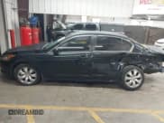 ✅ 2009 Honda Accord EX-L • VIN: JHMCP26839C001039 • Lot: 43748396. Wystawiony na IAAI z przebiegiem 168 757 mil. Bezpłatny archiwum sprzedaży aukcyjnych z USA i szczegółowy raport historii pojazdu na DreamBid. Zdjęcie 14.