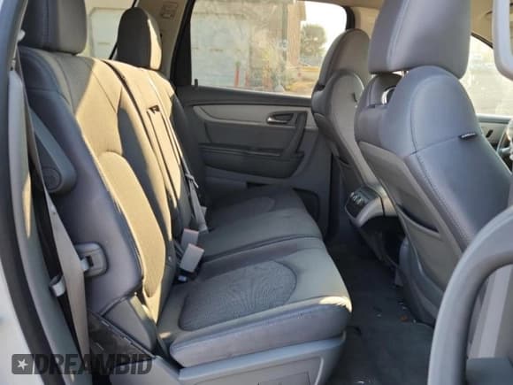 ✅ 2015 Chevrolet Traverse LT • VIN: 1GNKVGKDXFJ213227 • Lot: 81091875. Wystawiony na Copart z przebiegiem 123 858 mil. Bezpłatny archiwum sprzedaży aukcyjnych z USA i szczegółowy raport historii pojazdu na DreamBid. Zdjęcie 10.