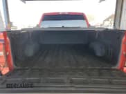 ✅ 2015 Chevrolet Silverado 1500 LT • VIN: 1GCNCREC6FZ364593 • Lot: 87122865. Wystawiony na Copart z przebiegiem 94 507 mil. Bezpłatny archiwum sprzedaży aukcyjnych z USA i szczegółowy raport historii pojazdu na DreamBid. Zdjęcie 10.