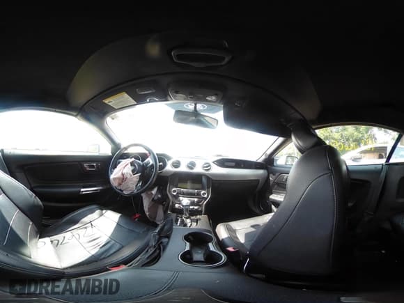 ✅ 2016 Ford Mustang EcoBoost Premium • VIN: 1FATP8UH3G5299901 • Lot: 42676095. Wystawiony na IAAI z przebiegiem 94 872 mil. Bezpłatny archiwum sprzedaży aukcyjnych z USA i szczegółowy raport historii pojazdu na DreamBid. Zdjęcie 19.