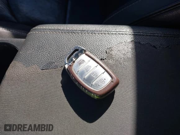 ✅ 2015 Hyundai Sonata Sport • VIN: 5NPE34AB3FH129673 • Lot: 43652193. Wystawiony na IAAI z przebiegiem 134 769 mil. Bezpłatny archiwum sprzedaży aukcyjnych z USA i szczegółowy raport historii pojazdu na DreamBid. Zdjęcie 11.